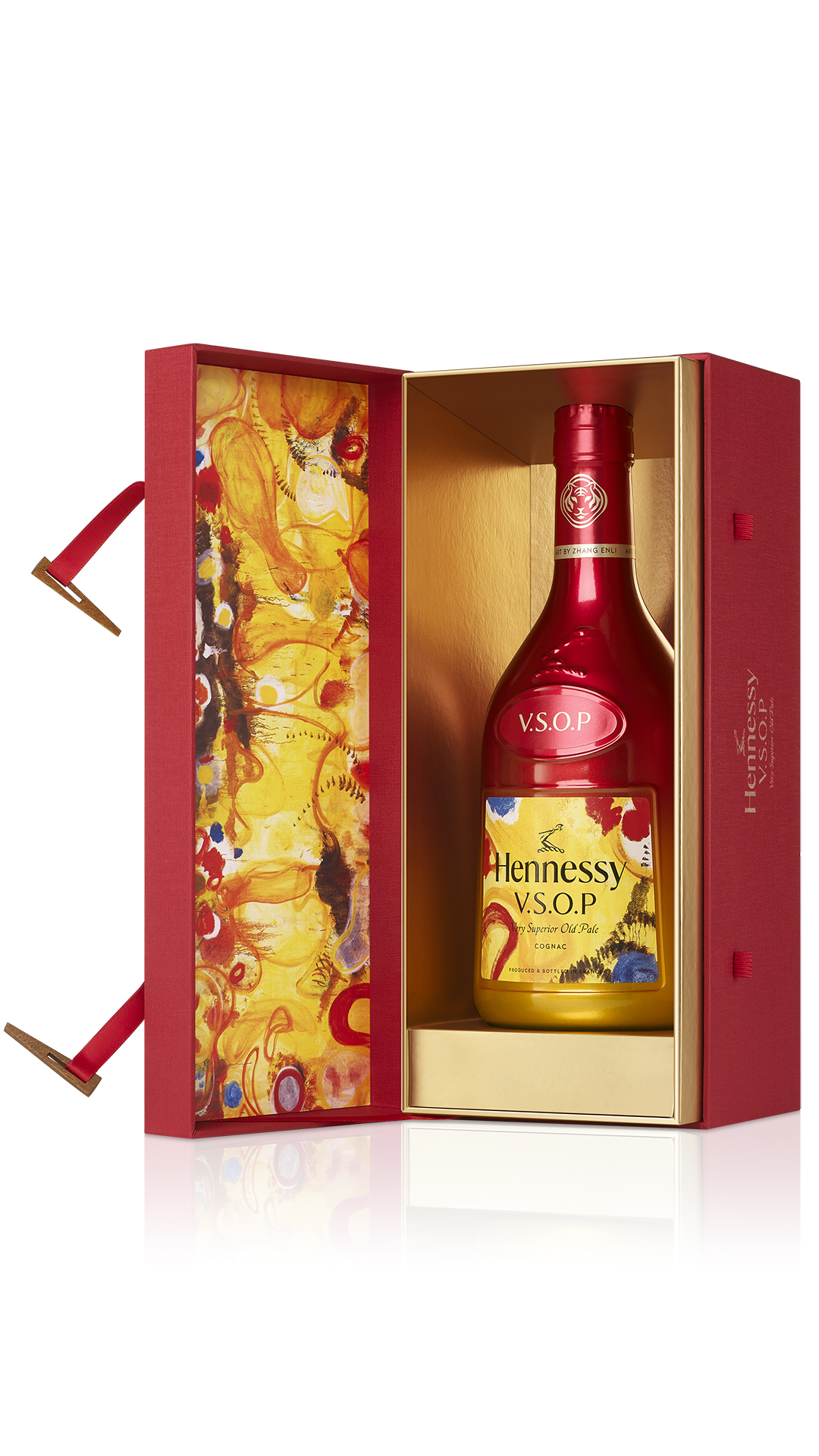 Hennessy Chinese New Year 2022 by Zhang Enli – Hennessy VSOP Privilege (10).jpg